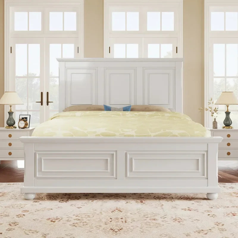 Traditional Town and Country Style Pinewood Vintage Queen Bed